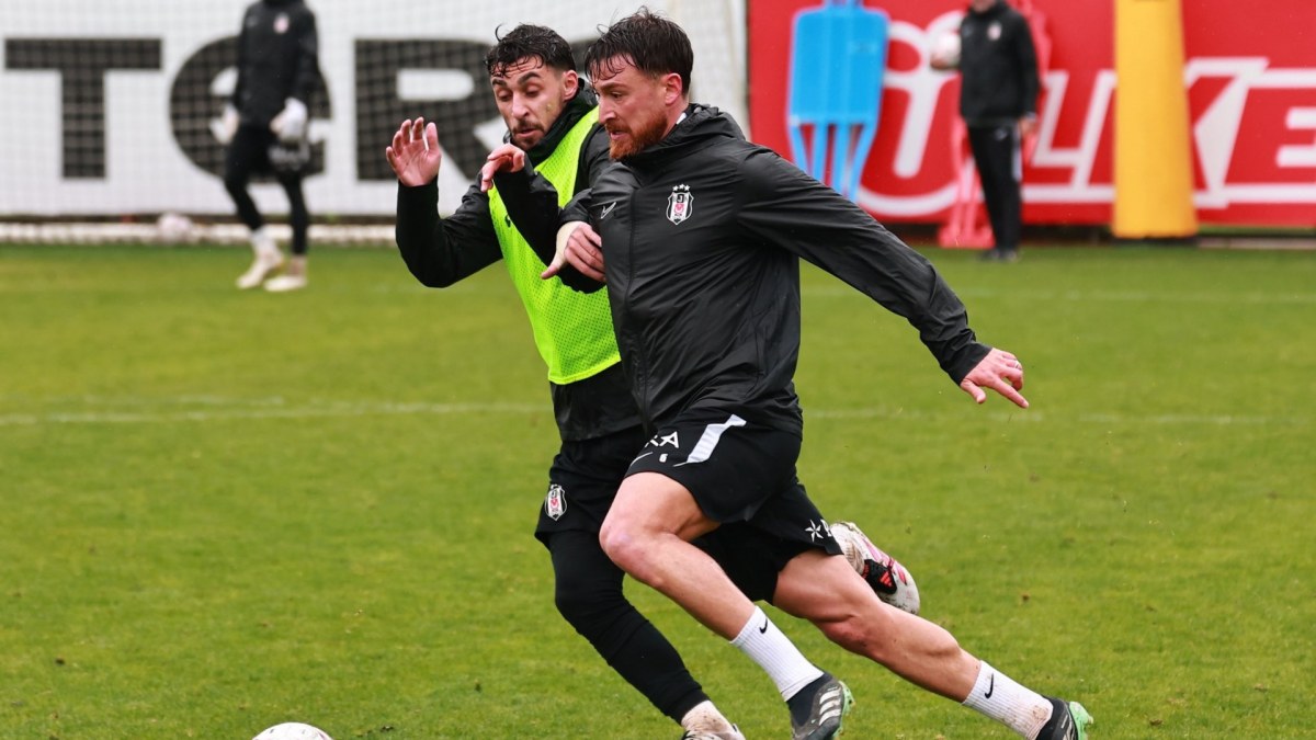 Beşiktaş, Trabzonspor Maçı Hazırlıklarına Başladı: Süper Lig 8. Hafta Gelişmeleri