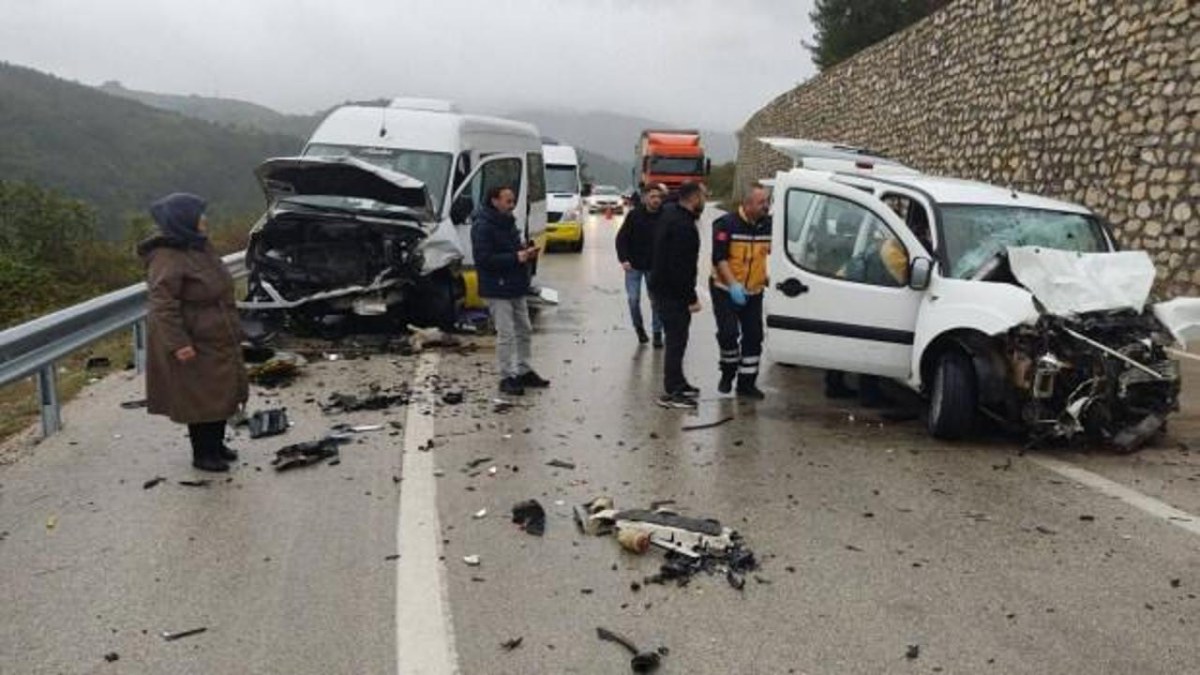 Bursa Keles karayolunda kaza: 1 ölü, 10 yaralı