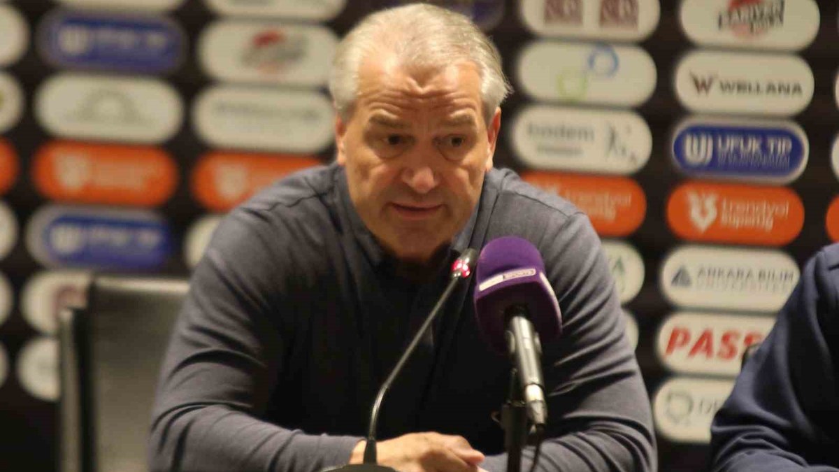 Gençlerbirliği Galatasaray maçı sonrası Bernd Storck'tan gurur dolu açıklamalar