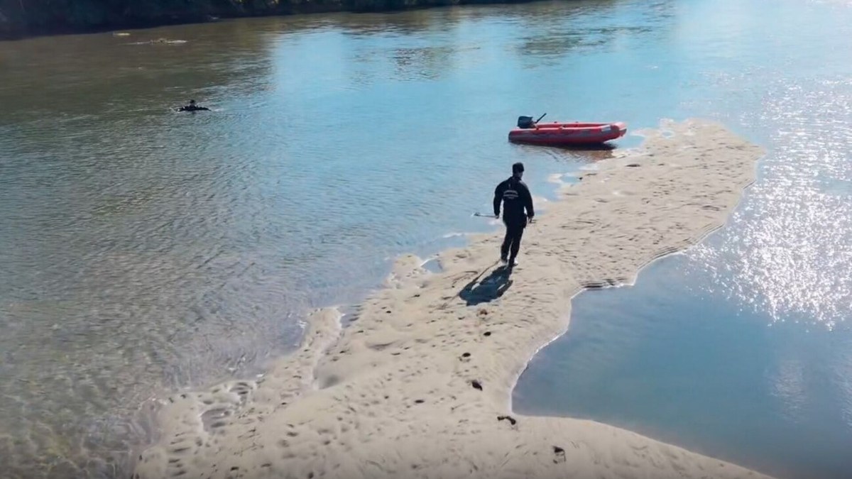 Meriç Nehri'nde kaybolan 2 çocuğu arama çalışmaları 2. gününde sürüyor